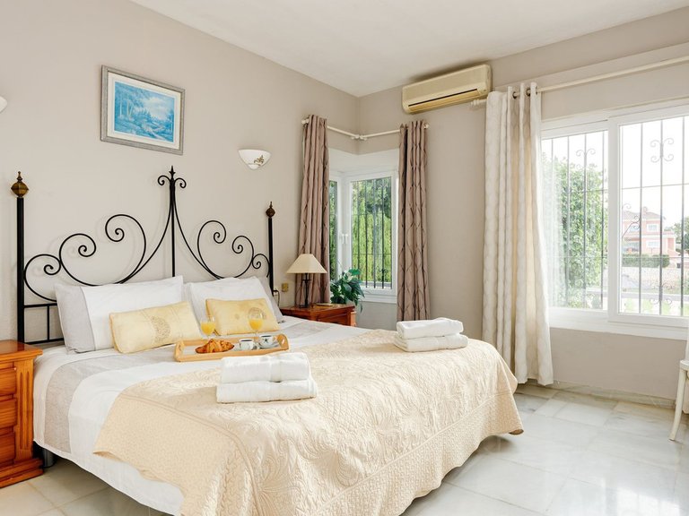 Villa for Sale in Mijas Golf, Malaga 17