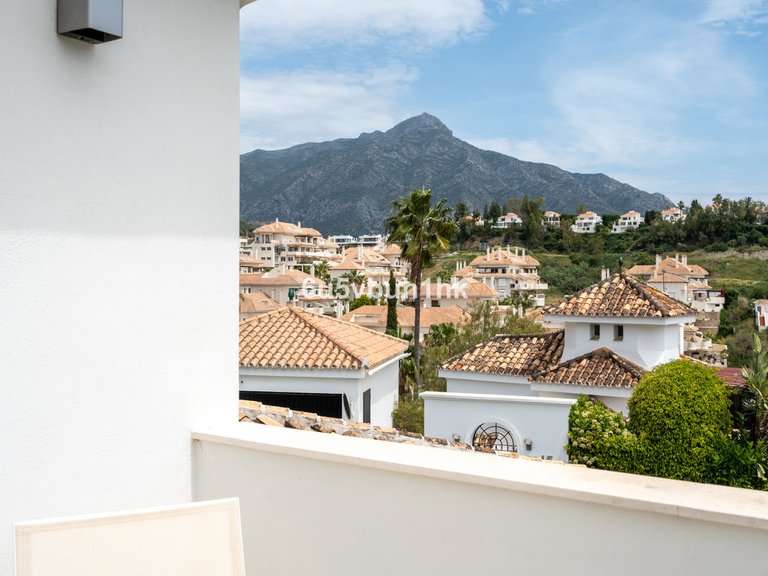 Villa for Sale in Marbella, Malaga 13