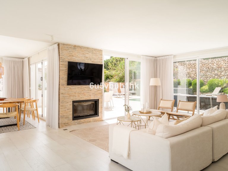 Villa for Sale in Marbella, Malaga 18