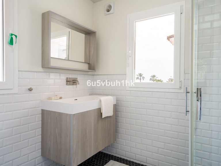 Villa for Sale in Marbella, Malaga 30