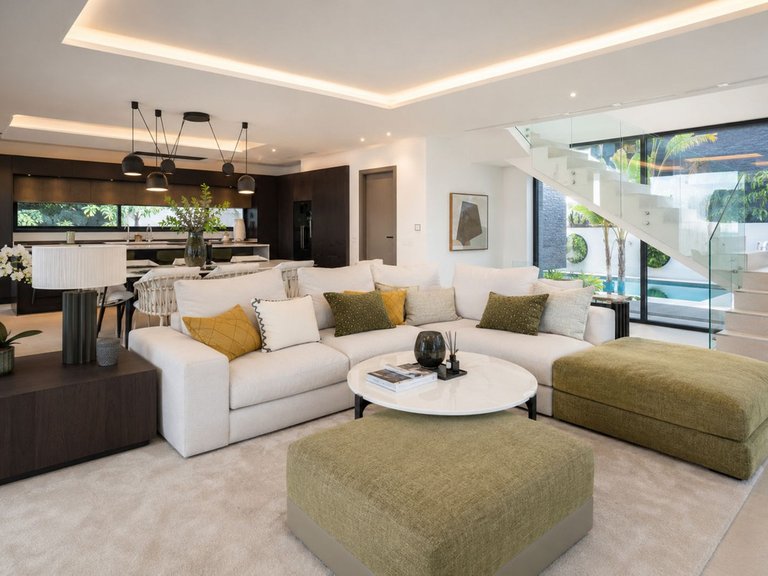 Villa for Sale in Costa del Sol Mijas Costa, Malaga 10