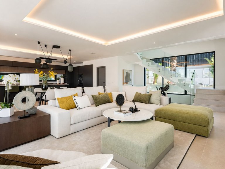 Villa for Sale in Costa del Sol Mijas Costa, Malaga 9