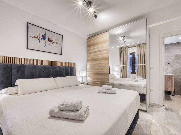 Apartment for Sale in Puerto Banús, Malaga 10