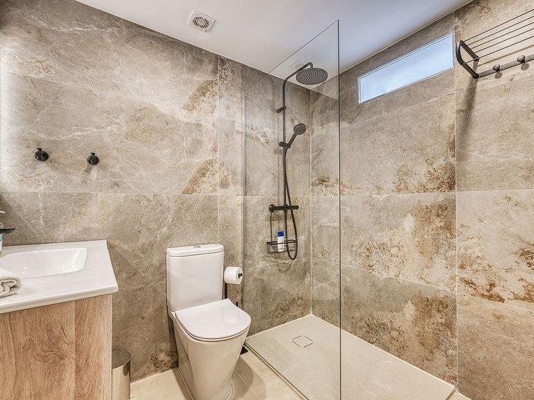 Apartment for Sale in Puerto Banús, Malaga 11