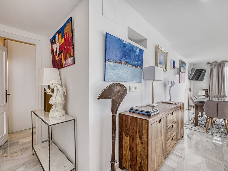 Apartment for Sale in Puerto Banús, Malaga 15