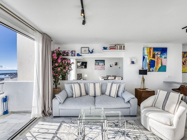 Apartment for Sale in Puerto Banús, Malaga 17
