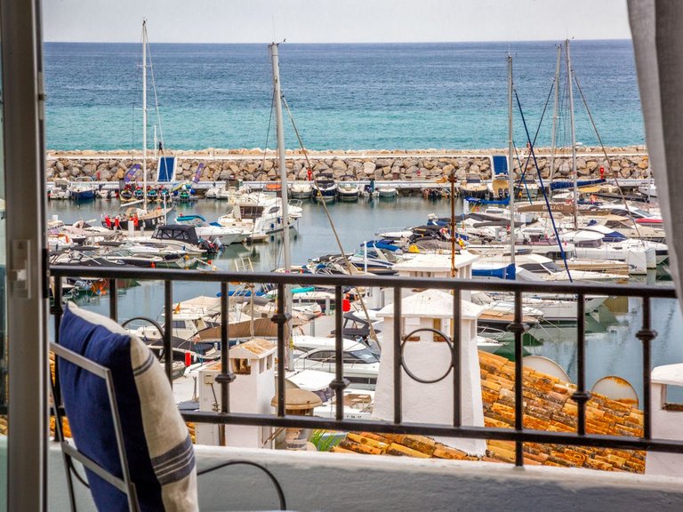 Apartment for Sale in Puerto Banús, Malaga 3