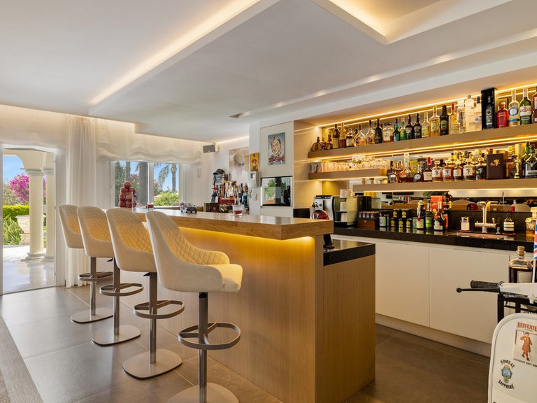 Villa for Sale in Nueva Andalucía, Malaga 20