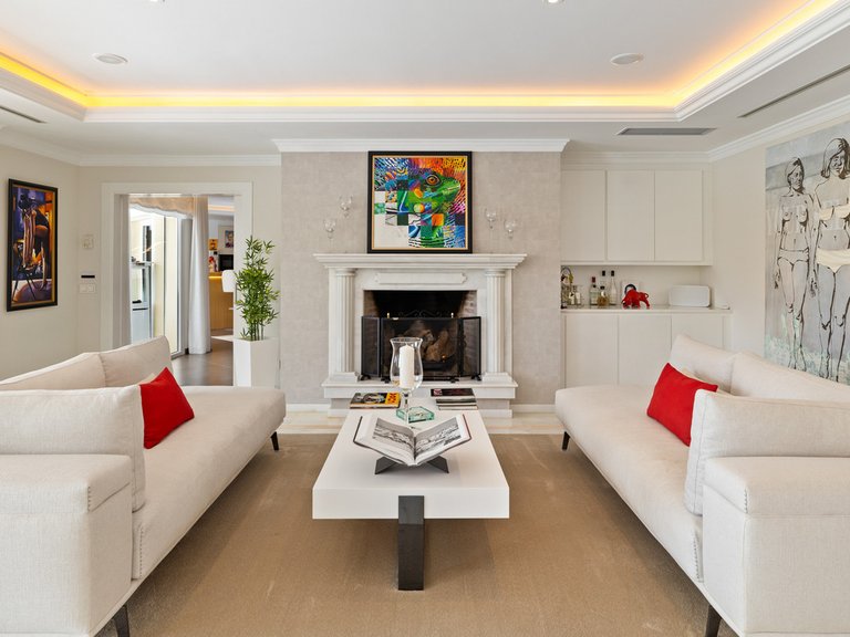 Villa for Sale in Nueva Andalucía, Malaga 24