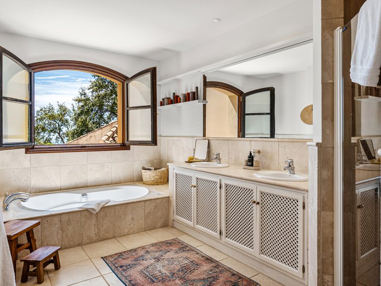 Villa for Sale in La Zagaleta, Malaga 23