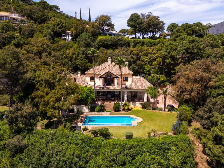 Villa for Sale in La Zagaleta, Malaga 44