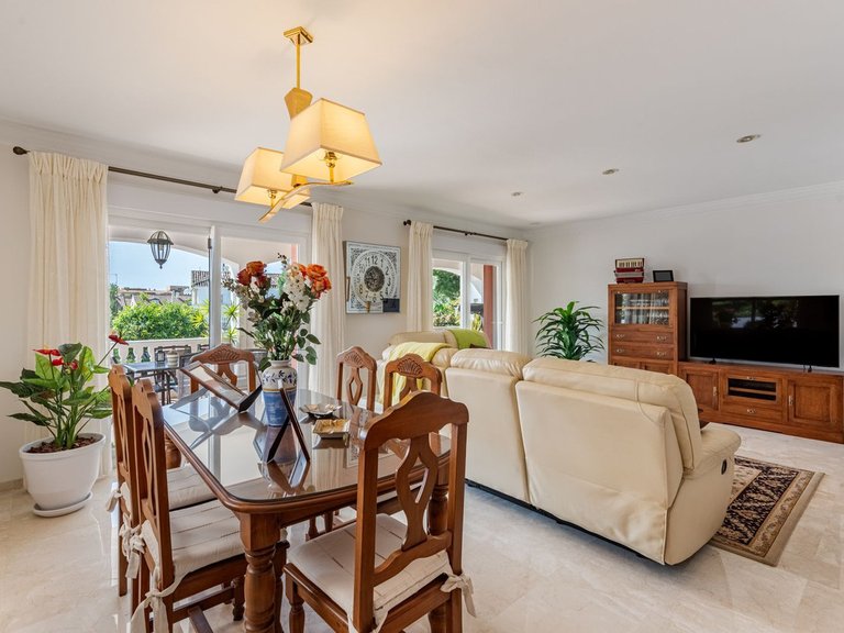 Villa for Sale in San Pedro De Alcántara, Malaga 8