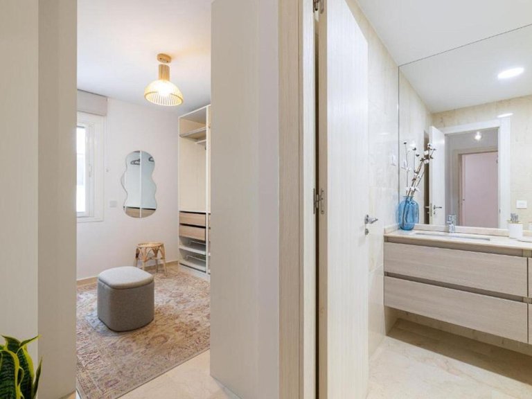 Apartment for Sale in Fuengirola, Malaga 18