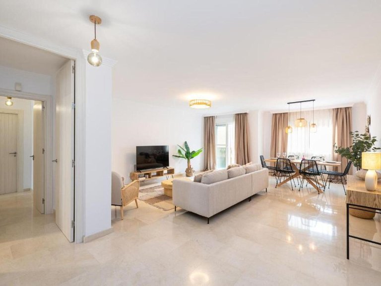 Apartment for Sale in Fuengirola, Malaga 3