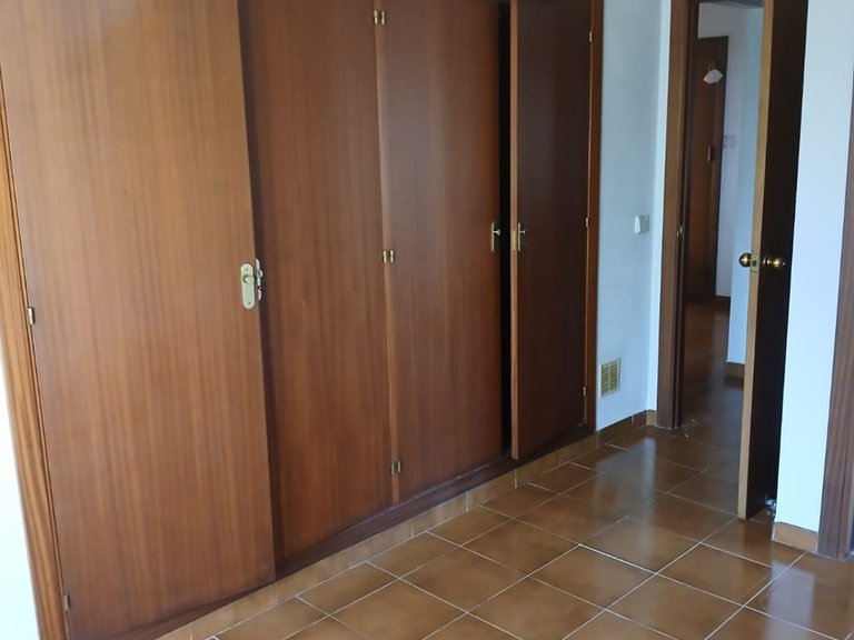 Villa for Sale in Pueblo Nuevo De Guadiaro, Cadiz 16
