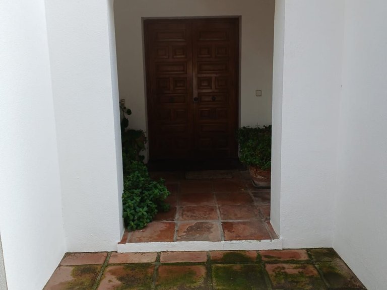 Villa for Sale in Pueblo Nuevo De Guadiaro, Cadiz 31