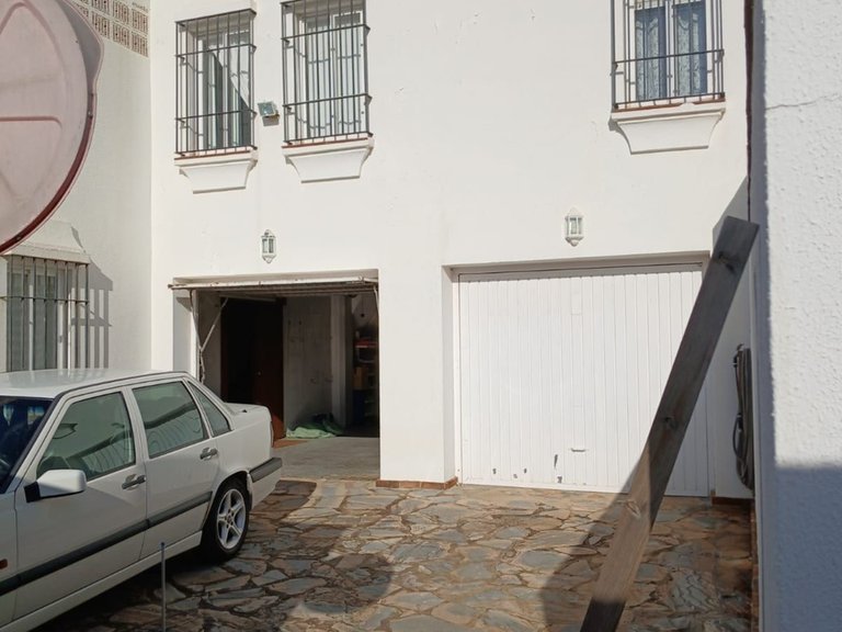 Villa for Sale in Pueblo Nuevo De Guadiaro, Cadiz 5