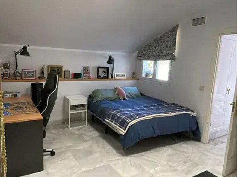 Apartment for Sale in The Golden Mile, Malaga 10