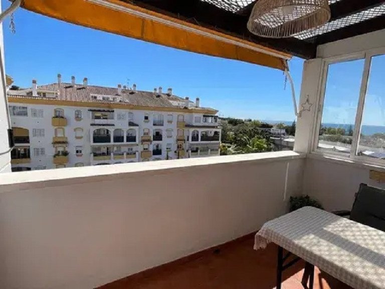 Apartment for Sale in The Golden Mile, Malaga 3