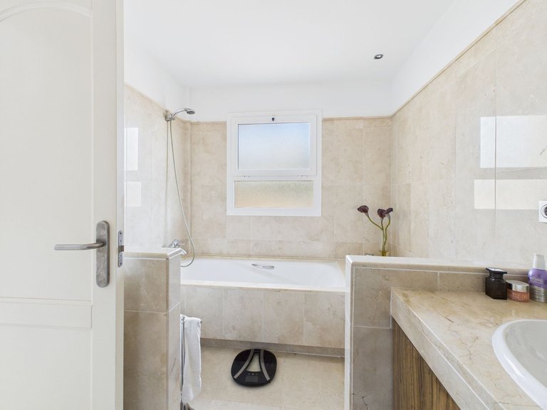 Apartment for Sale in San Roque, Cadiz 16
