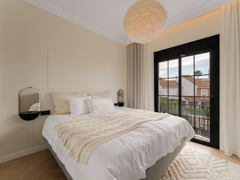 Villa for Sale in Estepona, Malaga 12