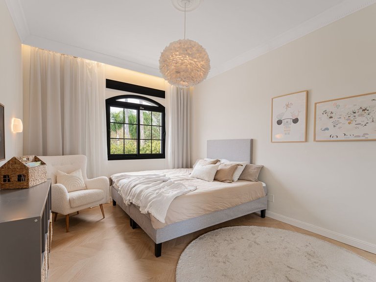 Villa for Sale in Estepona, Malaga 15