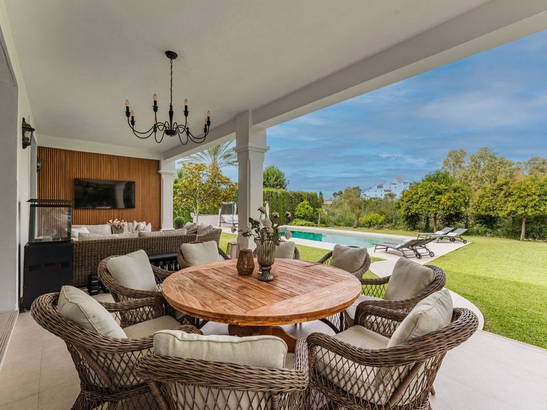 Villa for Sale in Estepona, Malaga 22
