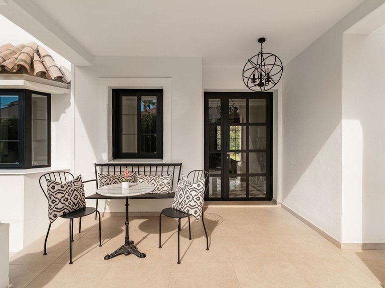 Villa for Sale in Estepona, Malaga 27