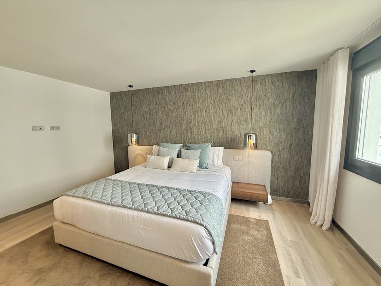 Apartment for Sale in Puerto Banús, Malaga 17