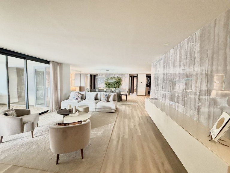 Apartment for Sale in Puerto Banús, Malaga 3