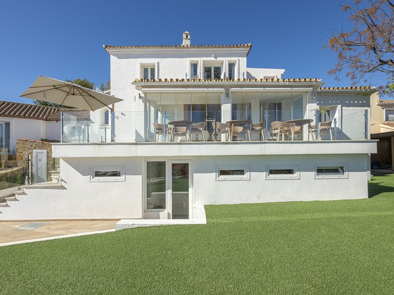 Villa for Sale in La Duquesa, Malaga 14