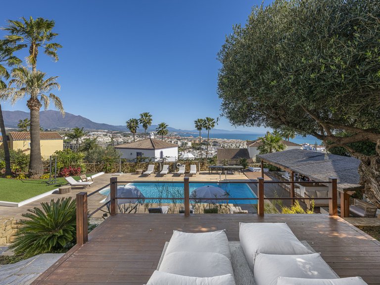 Villa for Sale in La Duquesa, Malaga 15