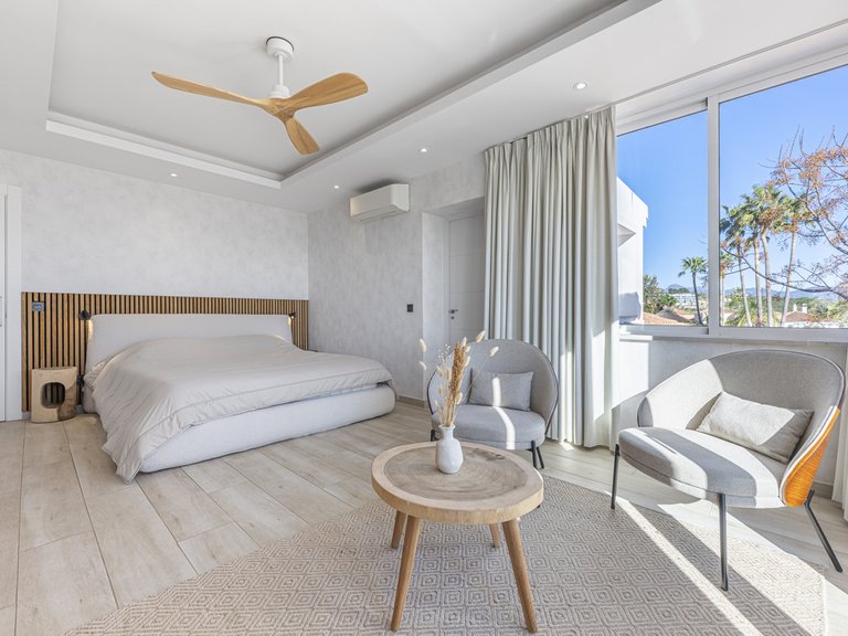 Villa for Sale in La Duquesa, Malaga 36