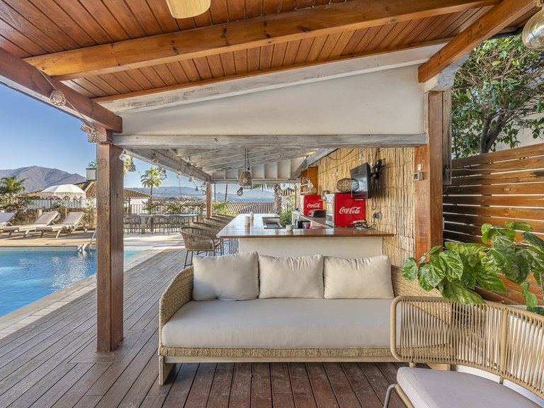 Villa for Sale in La Duquesa, Malaga 4