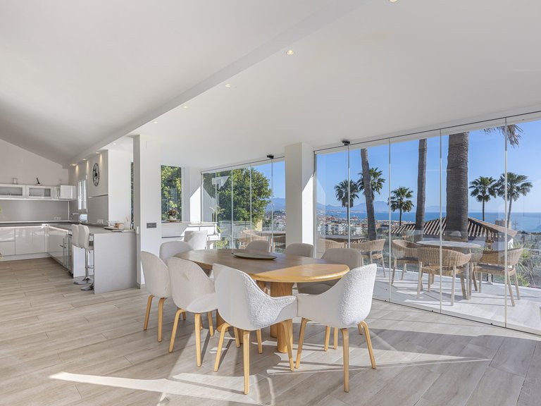 Villa for Sale in La Duquesa, Malaga 44