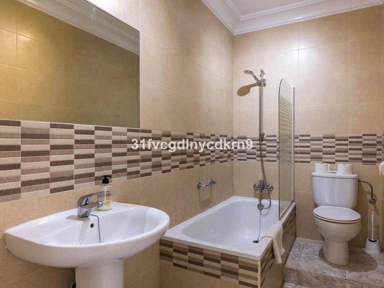 Villa for Sale in Estepona, Malaga 19
