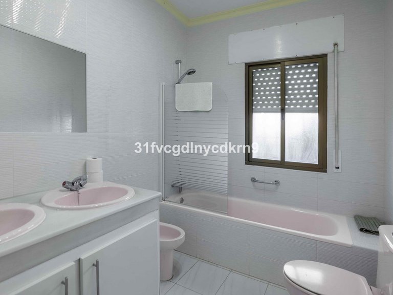 Villa for Sale in Estepona, Malaga 22