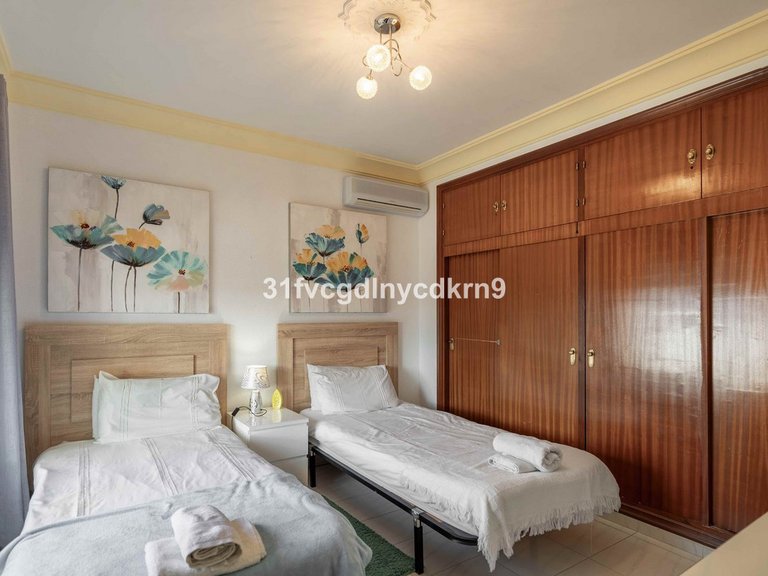 Villa for Sale in Estepona, Malaga 24