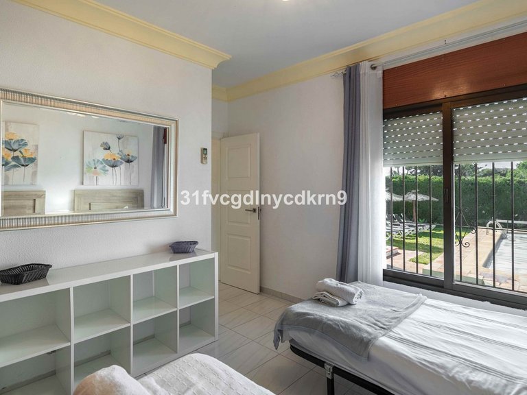 Villa for Sale in Estepona, Malaga 26