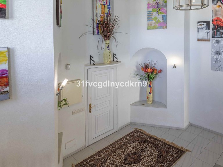 Villa for Sale in Estepona, Malaga 29