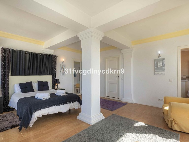 Villa for Sale in Estepona, Malaga 7