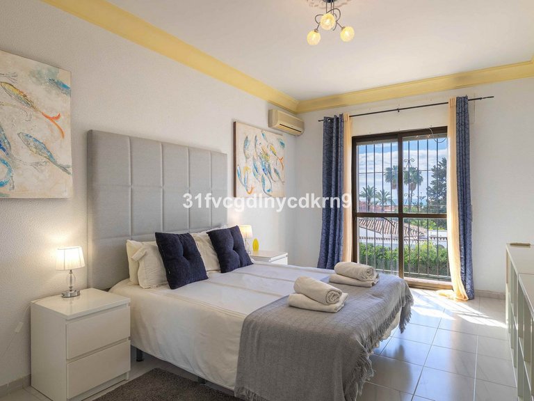 Villa for Sale in Estepona, Malaga 8