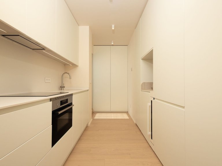 Apartment for Sale in Nueva Andalucía, Malaga 12