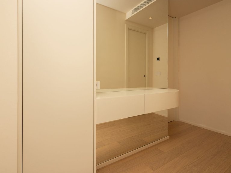 Apartment for Sale in Nueva Andalucía, Malaga 18
