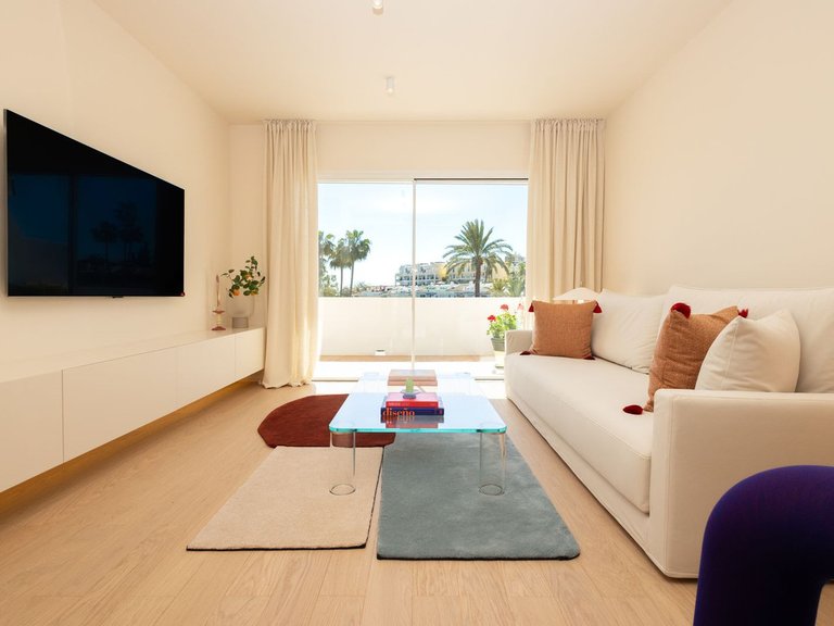 Apartment for Sale in Nueva Andalucía, Malaga 2
