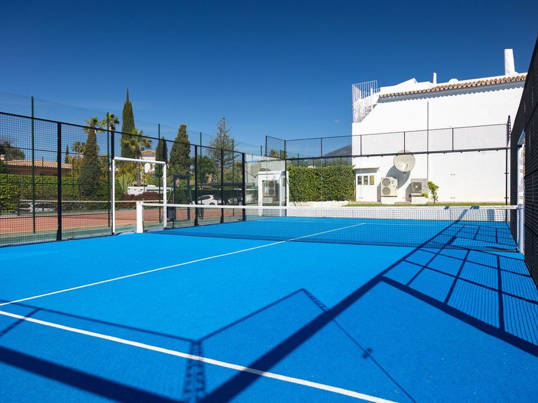 Apartment for Sale in Nueva Andalucía, Malaga 37