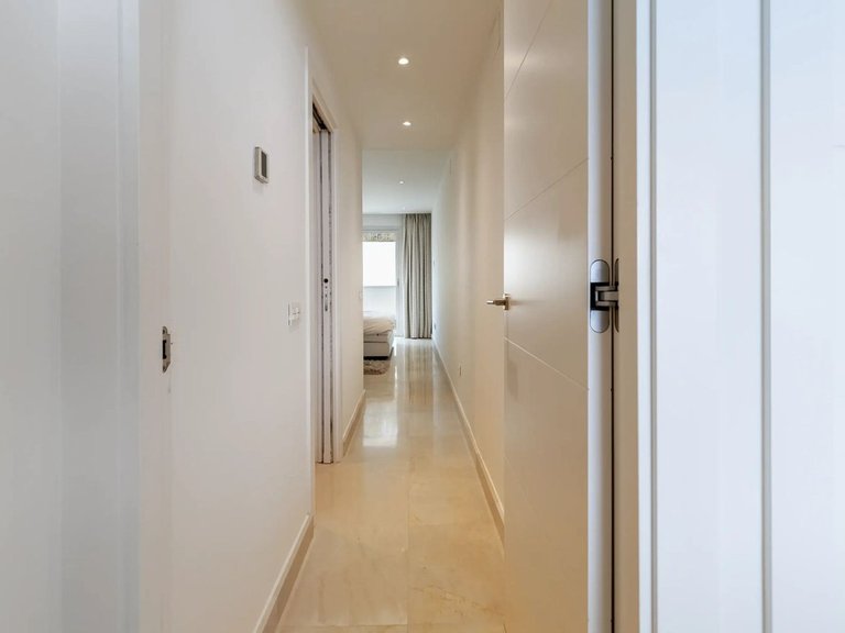 Apartment for Sale in Nueva Andalucía, Malaga 11