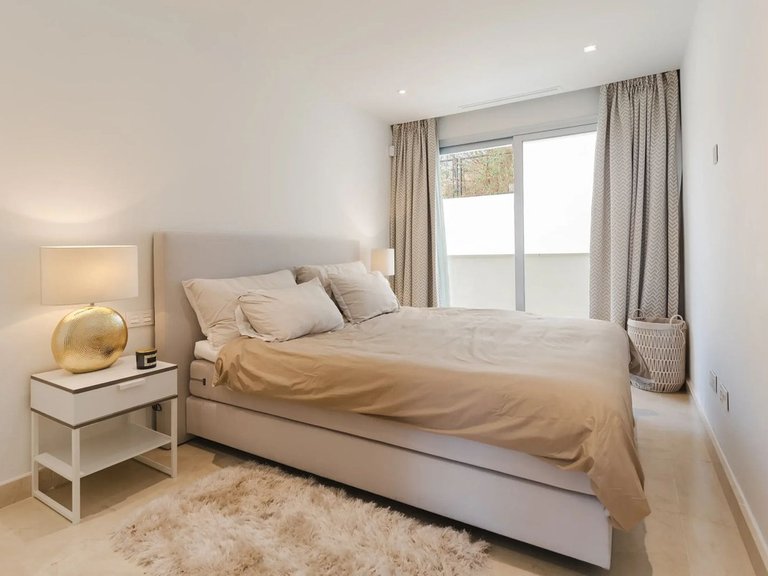 Apartment for Sale in Nueva Andalucía, Malaga 14
