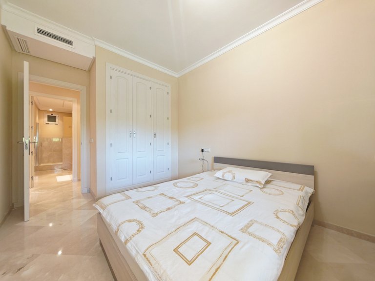 Apartment for Sale in La Mairena, Malaga 12