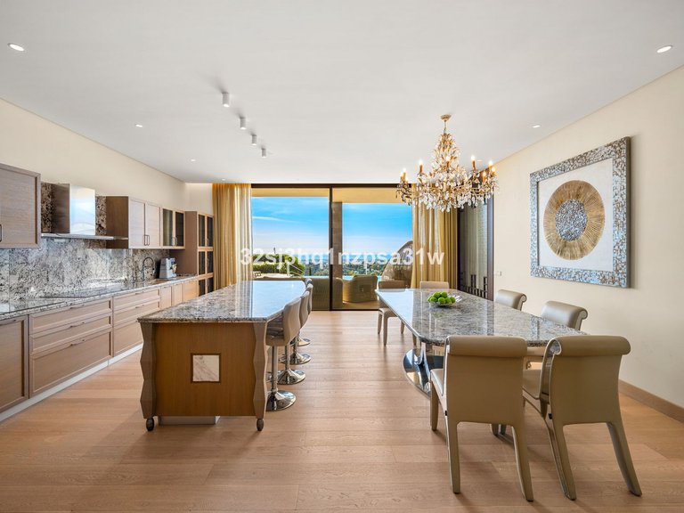 Villa for Sale in Benahavís, Malaga 14